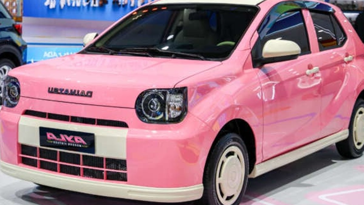 Daihatsu Ayla GIIAS 2026 with Retro K-car Looks - daihatsu ayla modern vintage