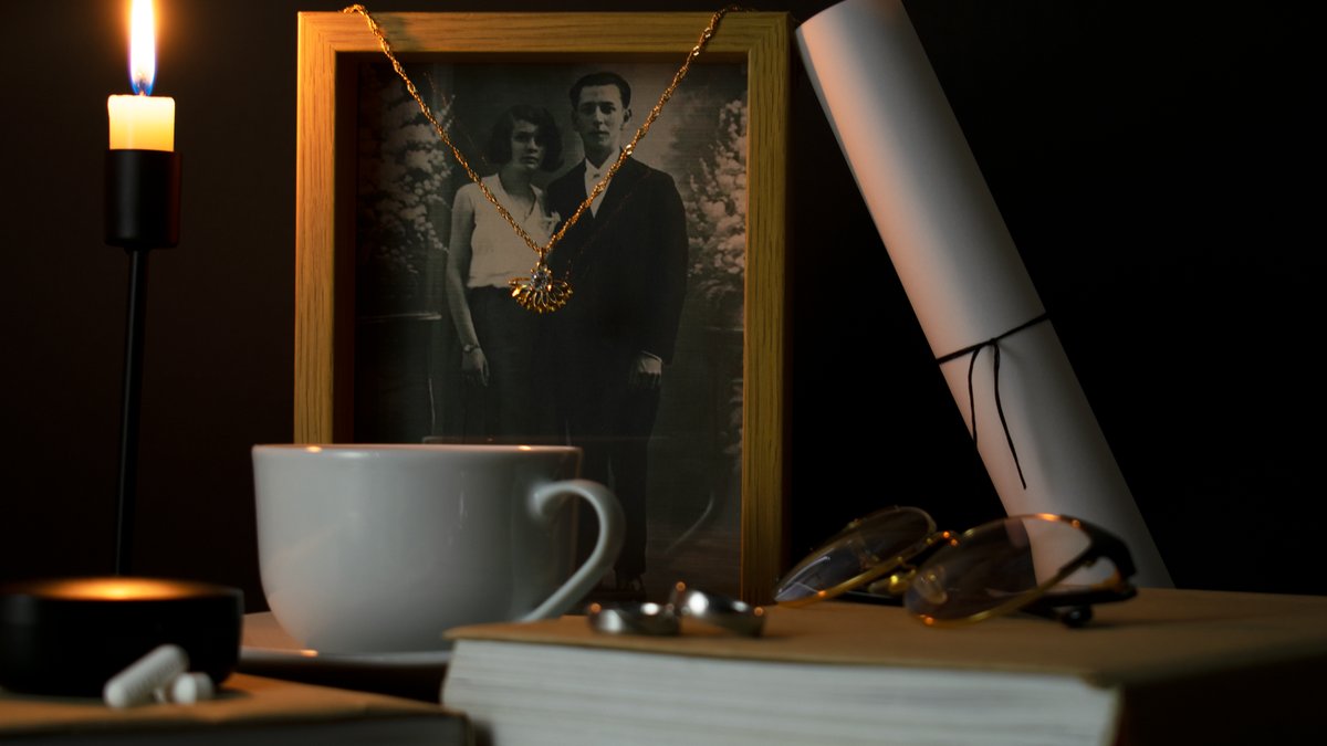 Funeral.com Adds MacKenzie Urn Vault Pet Urns - pet urns