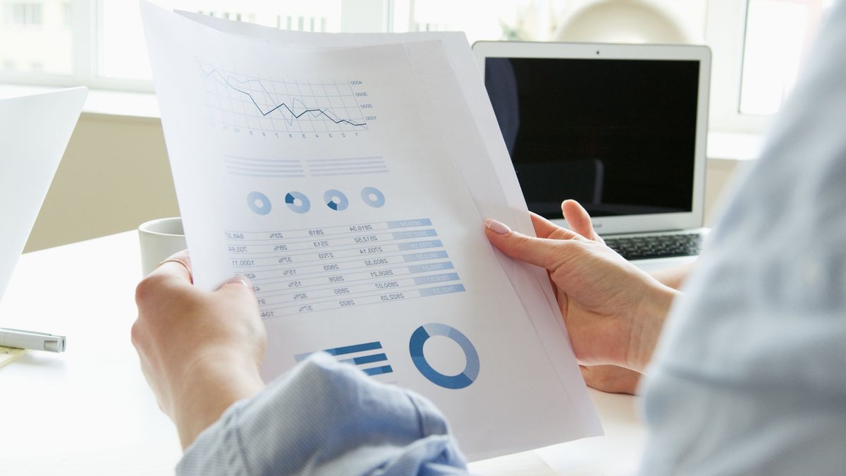 Choosing the Right Energy Consultant for Commercial Buildings - energy consultant