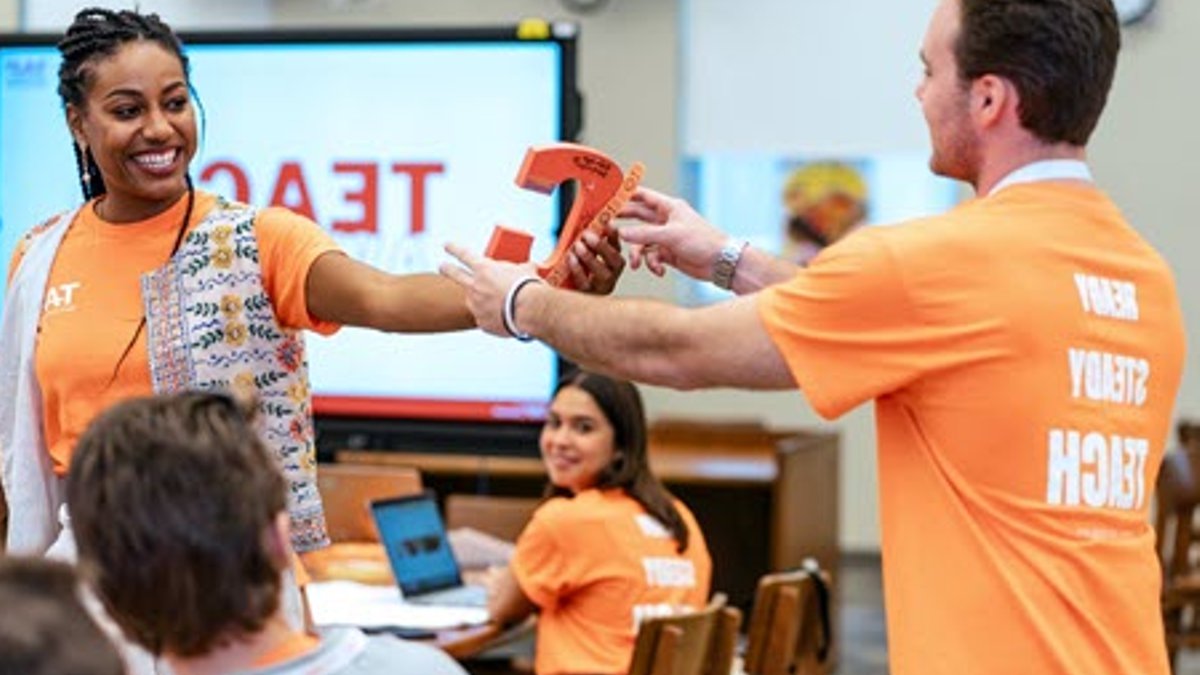 Griffin Donates $2 Million To South Florida Teachers
