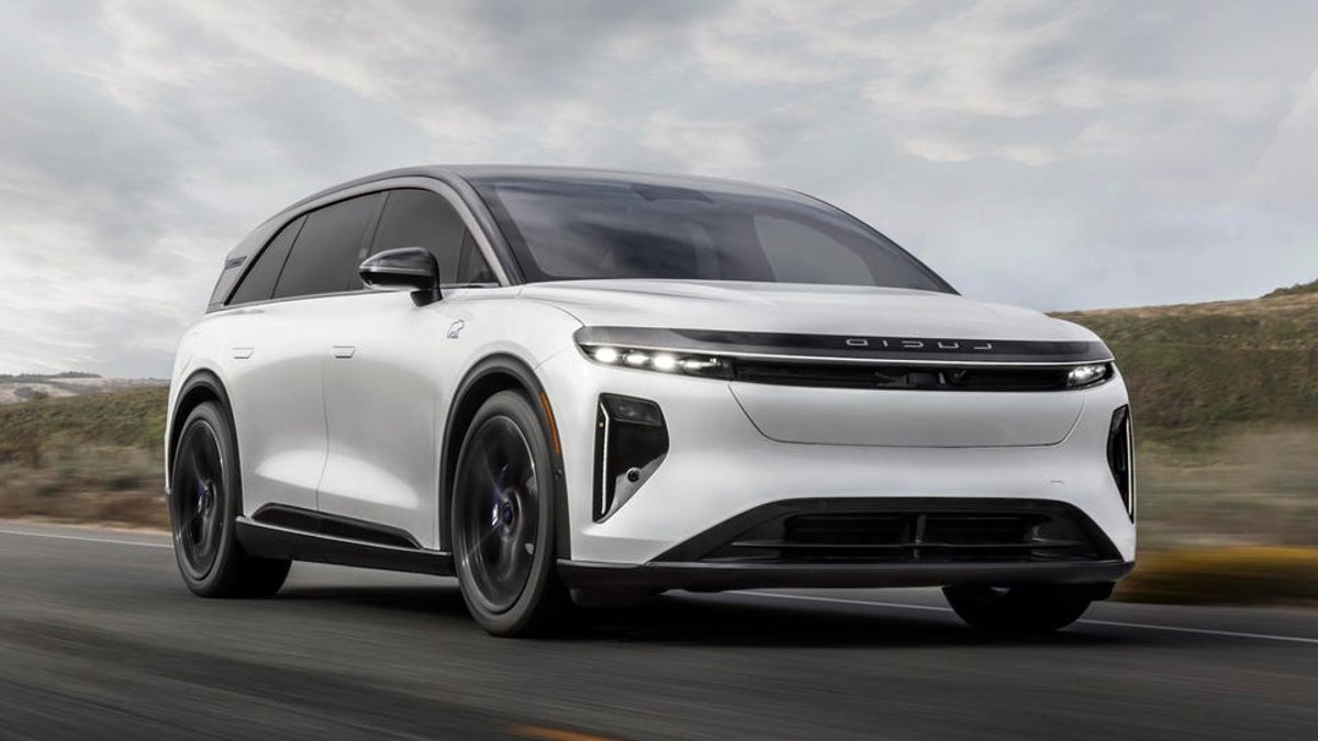 Lucid Unveils 1070 Horsepower Gravity GT S - lucid gravity