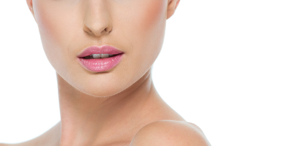How To UV-Proof Your Lips - Prejuvenation Article Banner