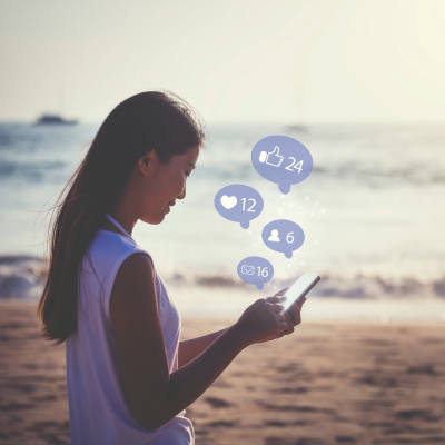 How Cosmetic Providers Are Using Social Media To Market To You