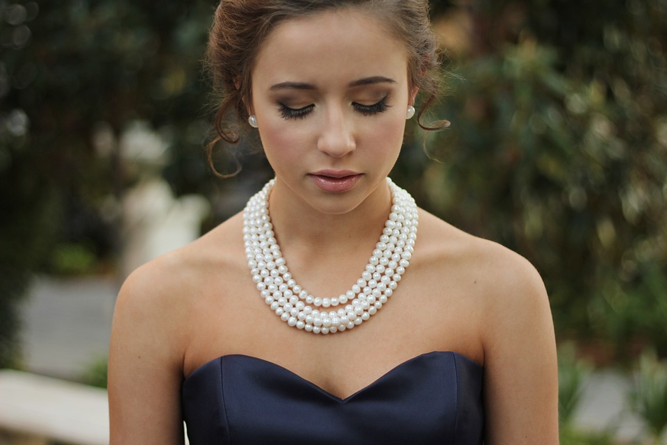 How The Rich Keep Their Ageless Beauty - Prejuvenation Article Banner