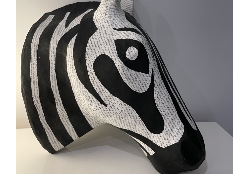 Cabeça Decorativa de Zebra em Papel Machê