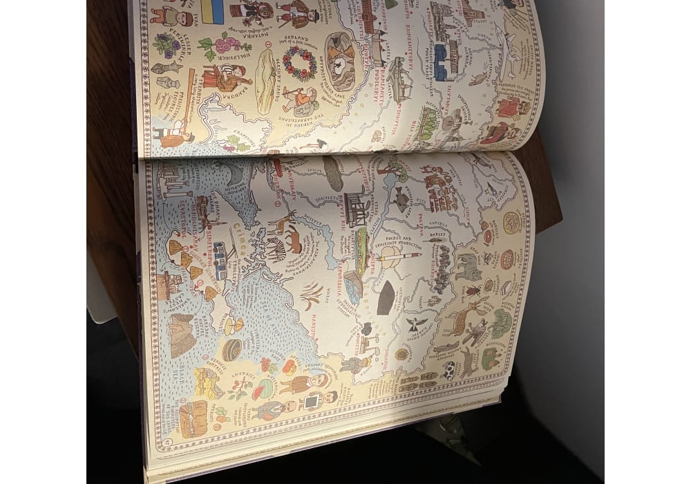 Livro Ilustrativo "Maps" - Uma Viagem Pelo Mundo