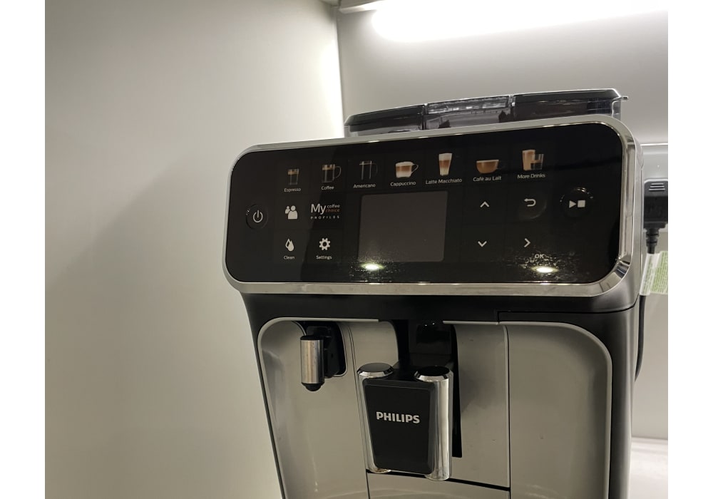 Máquina de Café Automática Philips Série 2200