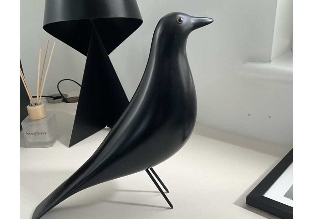 Elegante Escultura Decorativa de Pássaro - Design Moderno e Minimalista