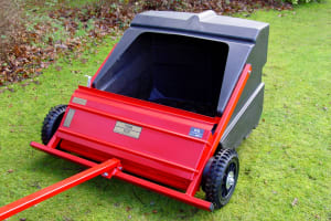 Lawn tractor store leaf vacuum