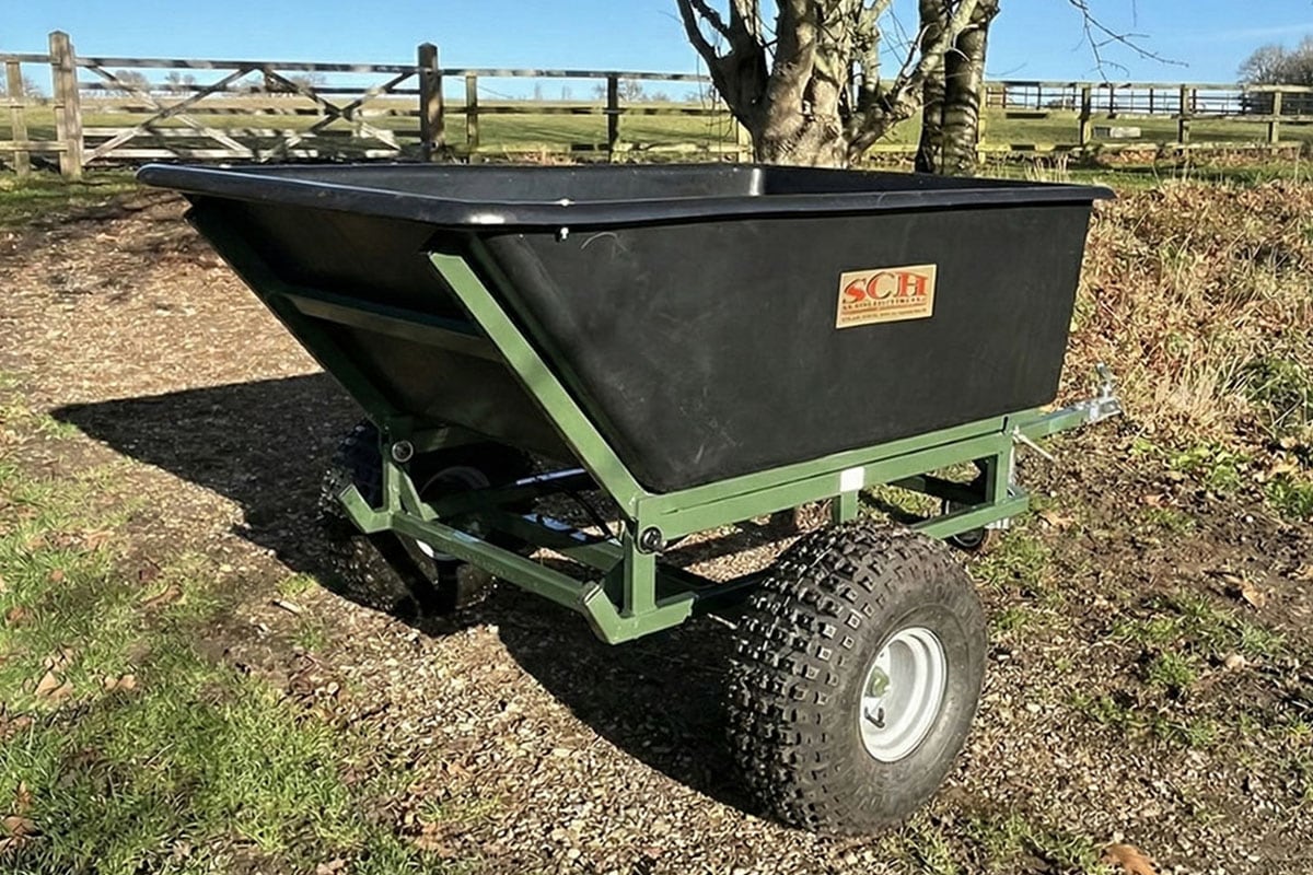 SCH Large Capacity Plastic Tipping Trailer - Manual Pump
