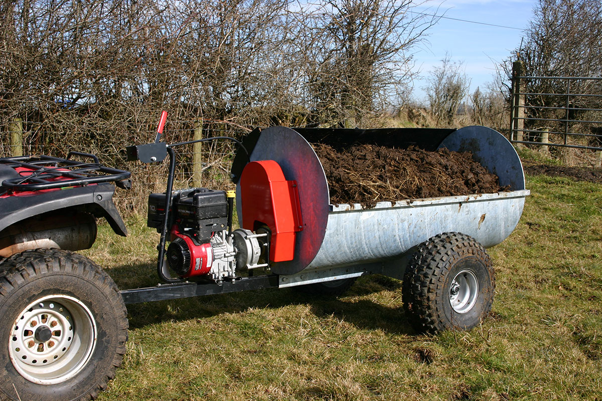 Quad-X 10.5hp ATV Muck Spreader Junior