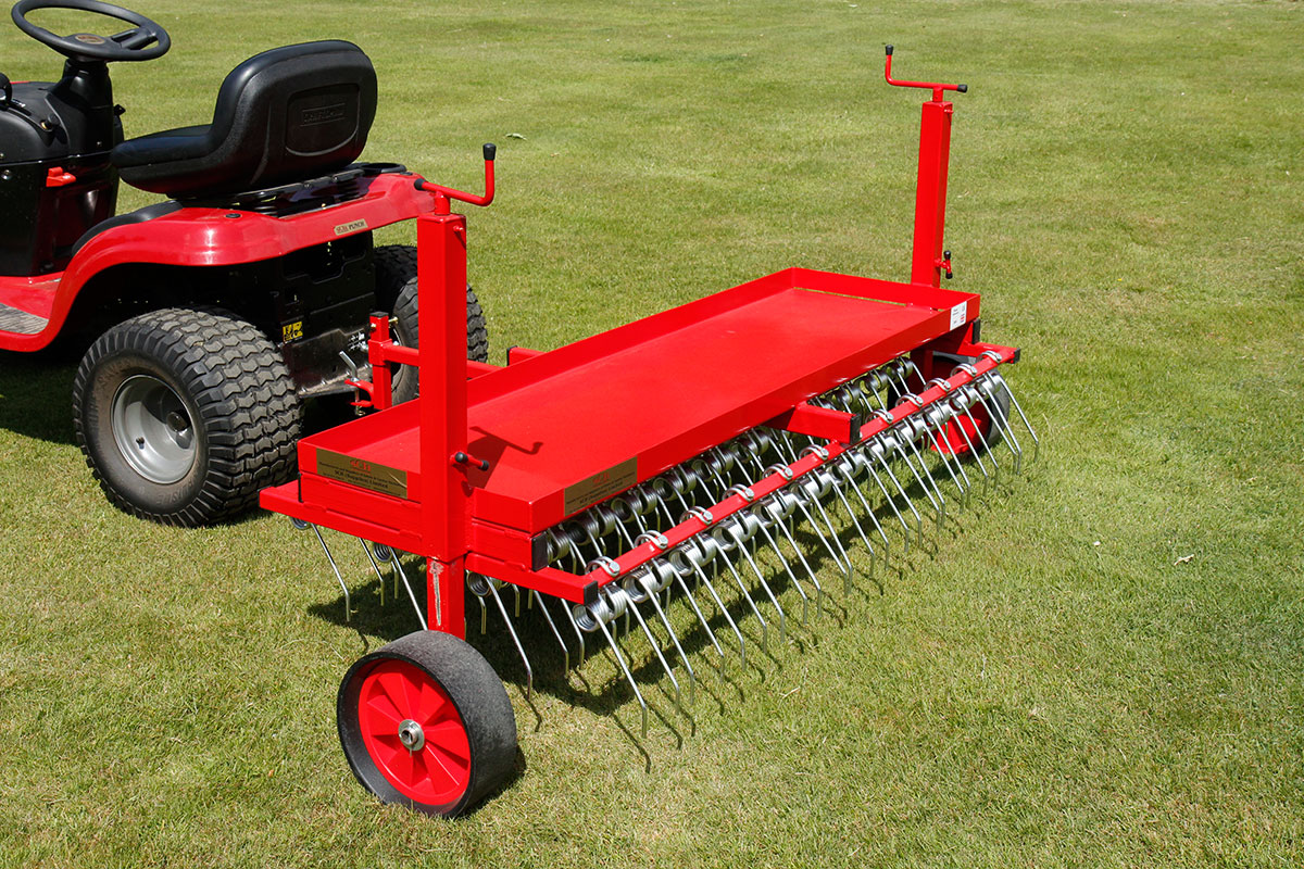 SCH SR4 Heavy-Duty Scarifying Rake