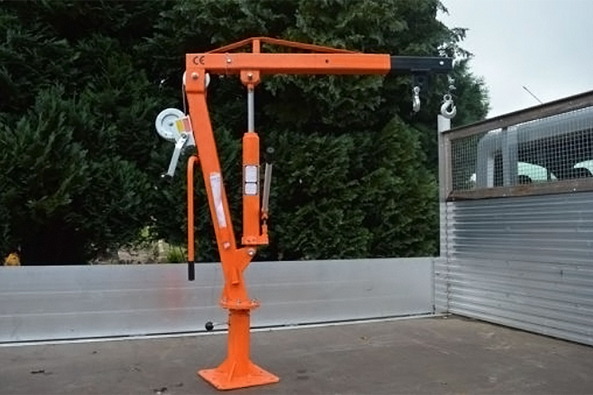 Rock 1000lb Manual-Winch Swivel Lifting Crane