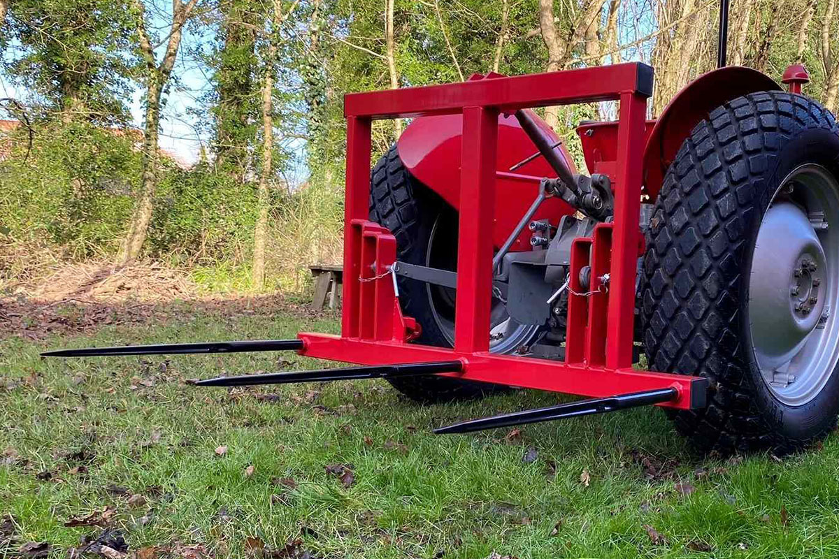 Winton Tractor Square Bale Spike W-BS03H