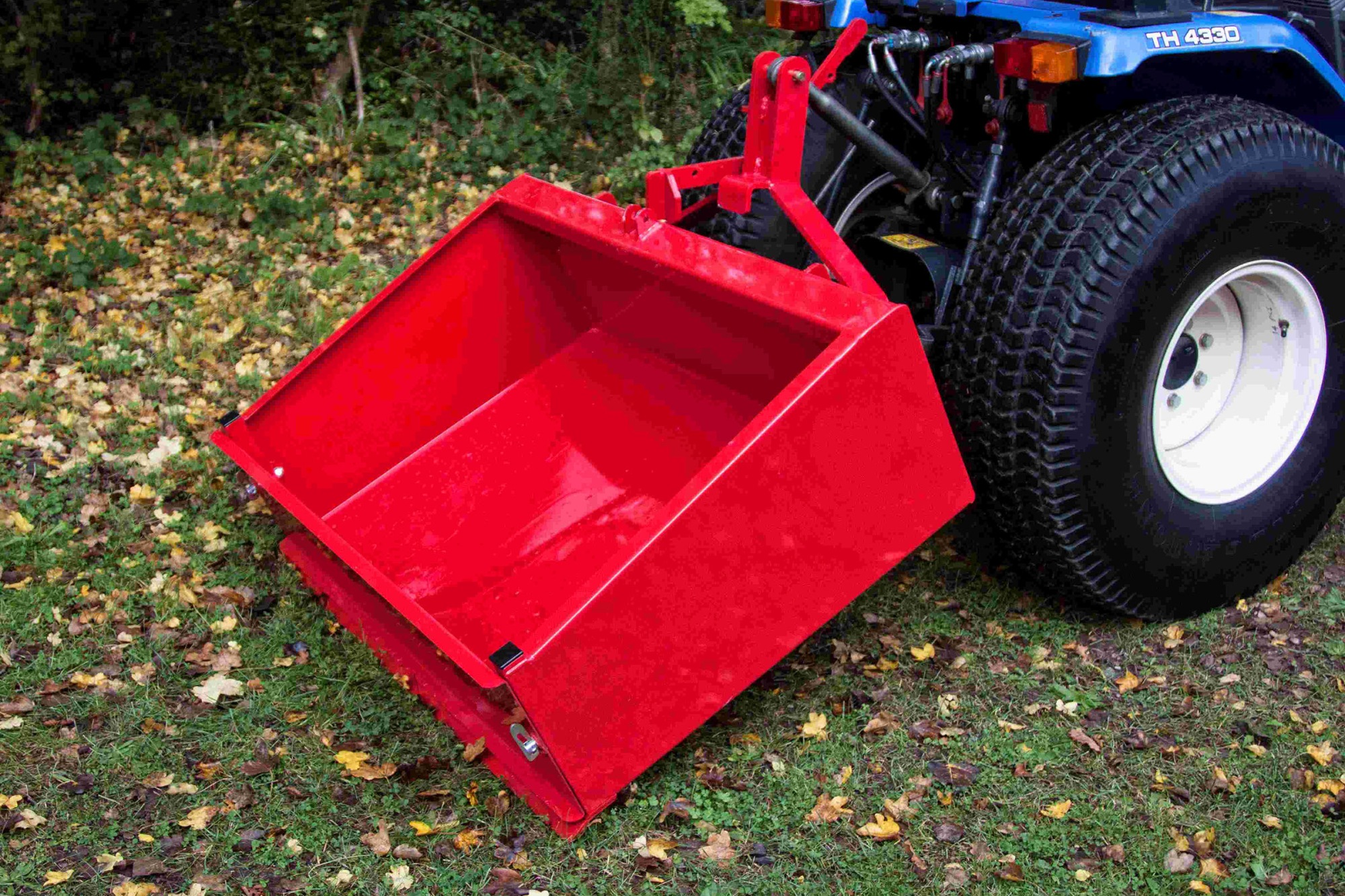 Winton 1.2m Tipping Tractor Transport Box W-TB120