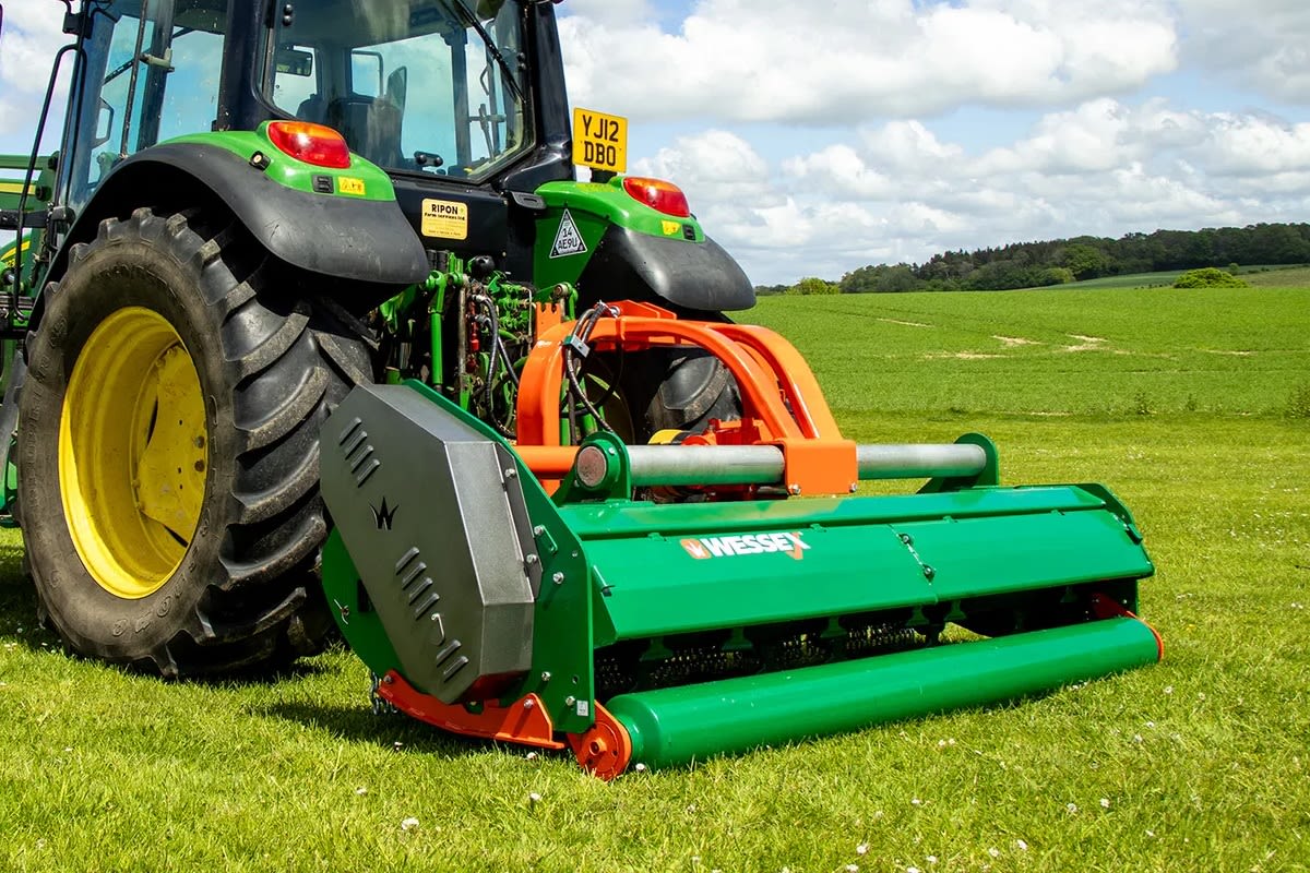Wessex WFX-280 2.8m Hydraulic Side-Shift Tractor Flail Mower