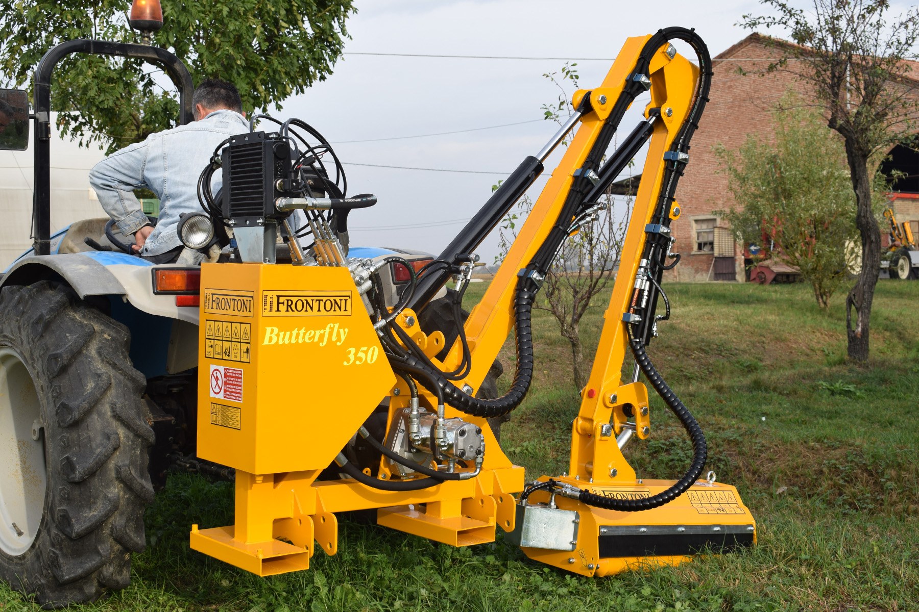 Frontoni Butterfly-250 Tractor Hedge Cutter Flail Mower
