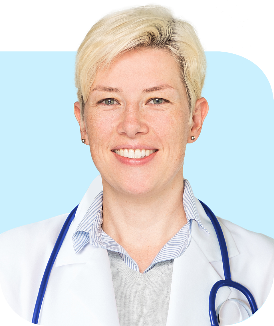 Dr. Ulrike Thieme, lächelnde Ärztin mit kurzen blonden Haaren