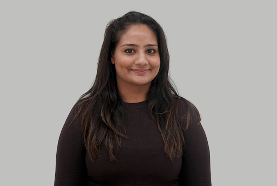 Dr Simran Deo
