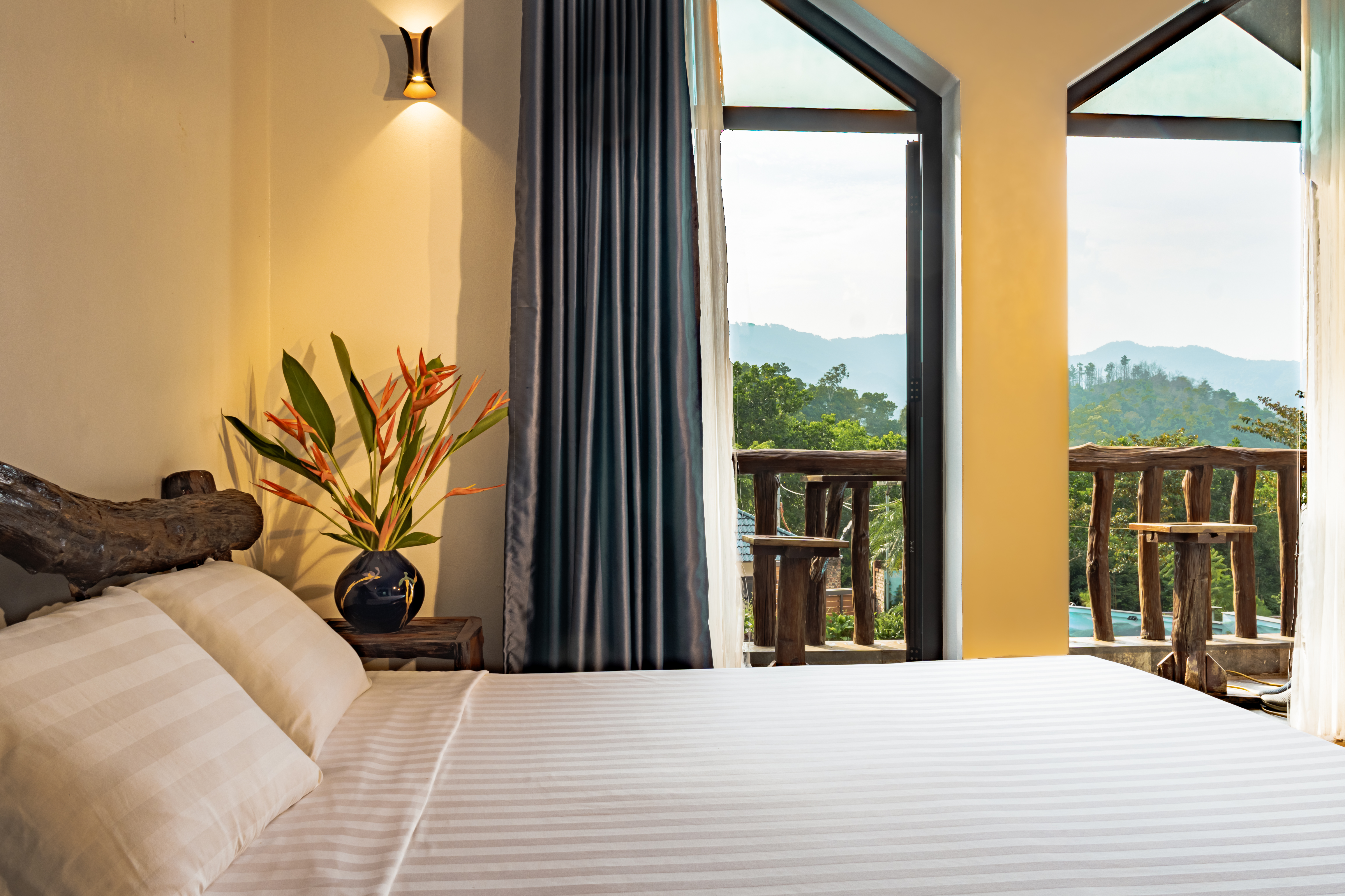 Deluxe Room 201
