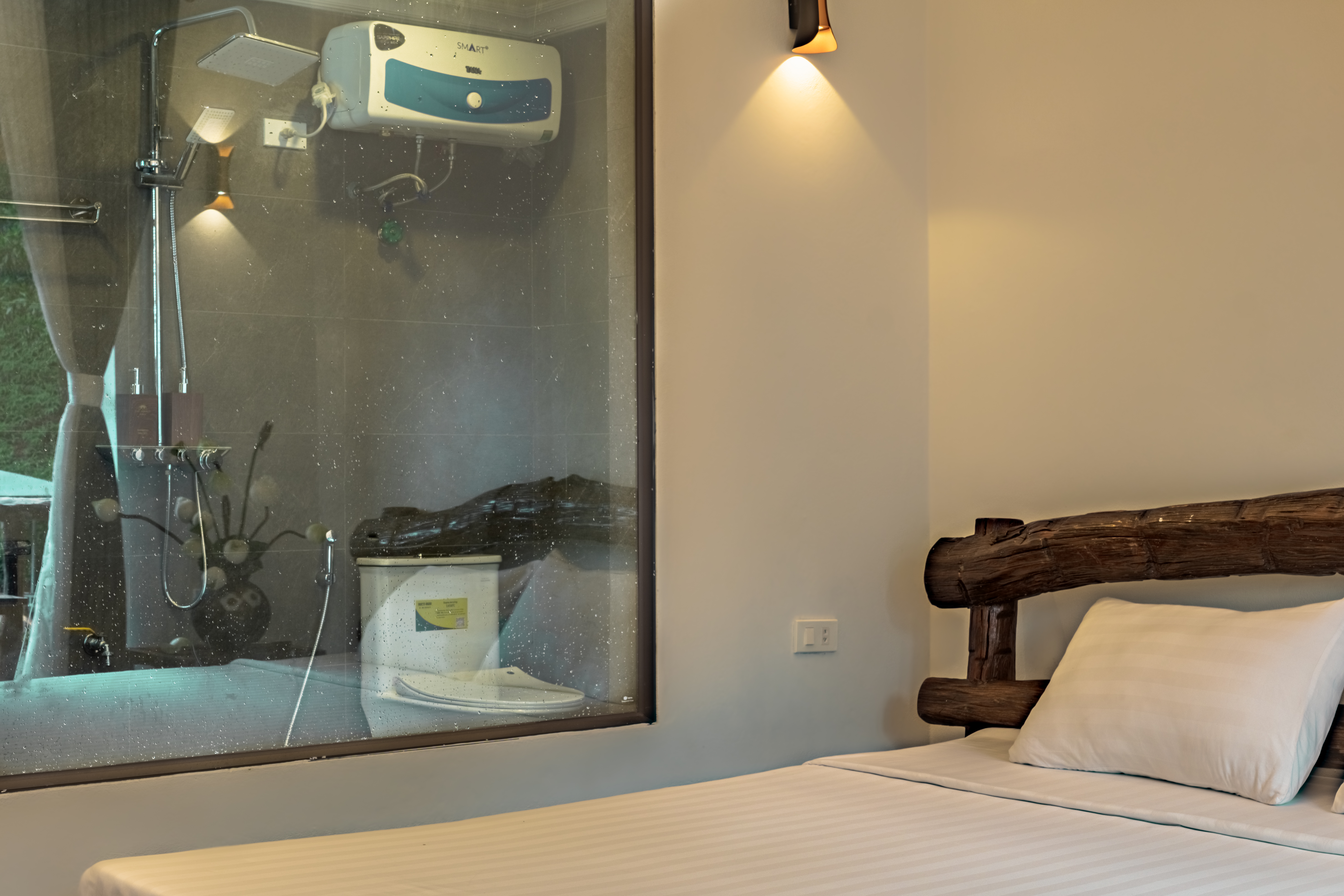 Deluxe Room 302