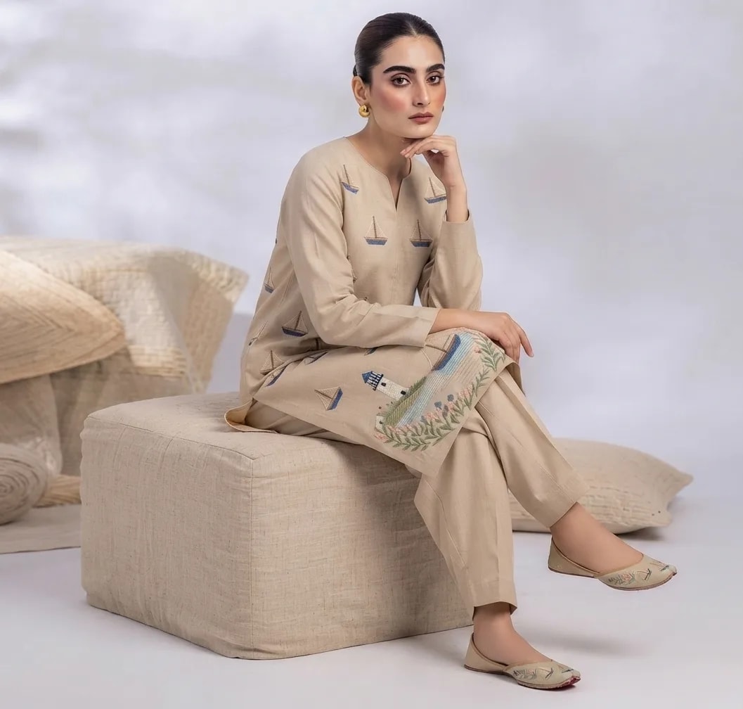 Coastal breeze (Hand Embroidered), 2pc lawn suit Hand Embroidered, view 3