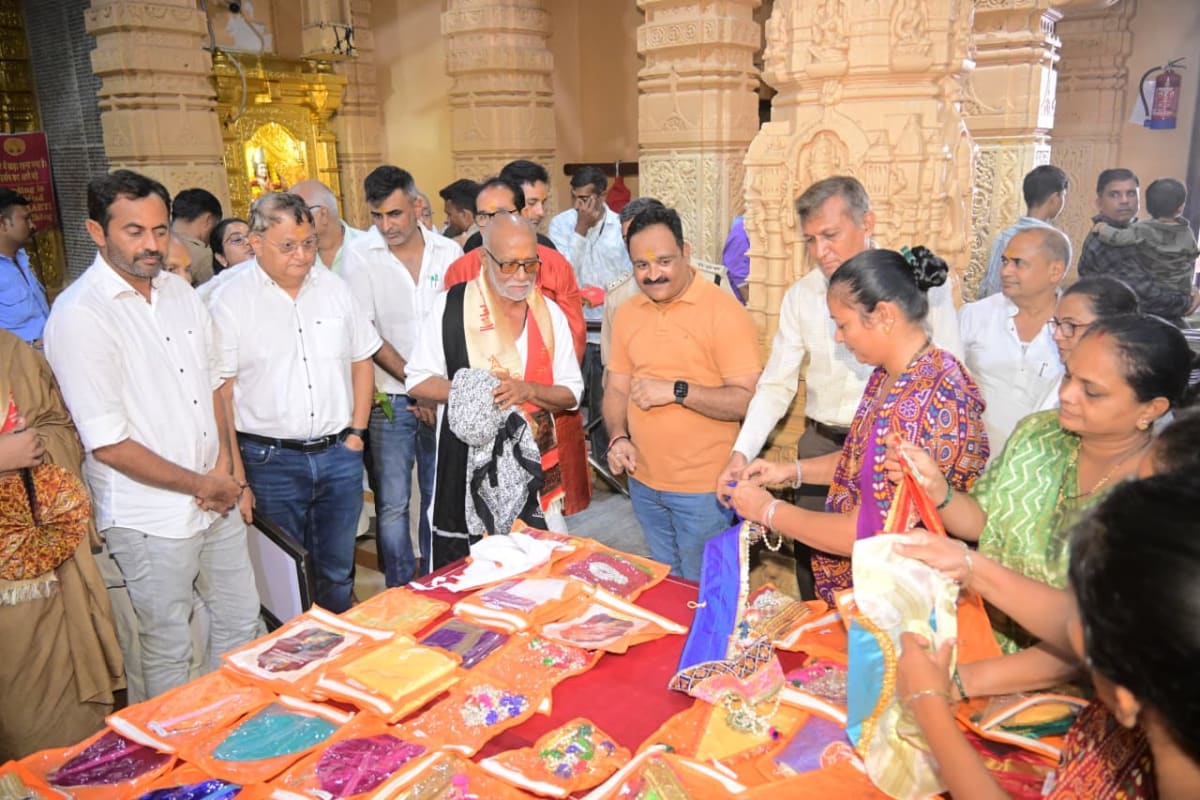 સોમનાથ વસ્ત્ર પ્રસાદ દ્વારા ગ્રામીણ મહિલાઓ આત્મનિર્ભર થઈને બની રહી છે લખપતિ દીદી