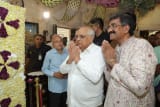 મુખ્યમંત્રી શ્રી ભૂપેન્દ્ર પટેલે અમદાવાદના દેવકીનંદન દેરાસર ખાતે ભગવાન મહાવીરનાં આંગી શણગારનાં ભક્તિભાવ પૂર્વક દર્શન કર્યાં 1