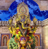 ભવ્ય શણગાર સાથે વિવિધ પંડાલોમાં બાપ્પા બિરાજમાન 3