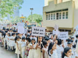 21 સપ્ટેમ્બર વિશ્વ શાંતિ દિવસ અમદાવાદ મા નાના બાળકોએ આપ્યો વિશ્વ શાંતિનો સંદેશ સંદેશ 3