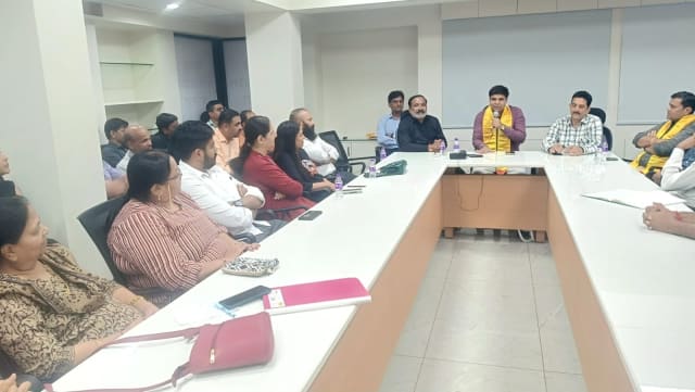 સરદાર વલ્લભભાઈ પટેલની ૧૫૧મી જન્મજયંતિ નિમિત્તે વિશ્વ ઉમિયા ફાઉન્ડેશન દ્વારા ‘રક્ત તુલા મહાઅભિયાન’નું આયોજન