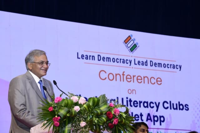 અમદાવાદમાં મુખ્ય ચૂંટણી કમિશનર શ્રી જ્ઞાનેશ કુમારની પ્રોત્સાહક ઉપસ્થિતિમાં ELC અને ECINET APP વિષયક રિજનલ કોન્ફરન્સ યોજાઈ