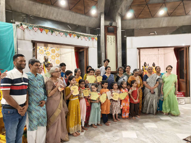 ચિન્મય ગીતા ગાન સ્પર્ધાની શહેર કક્ષાની ફાઇનલ પરમધામ ખાતે યોજાઈ