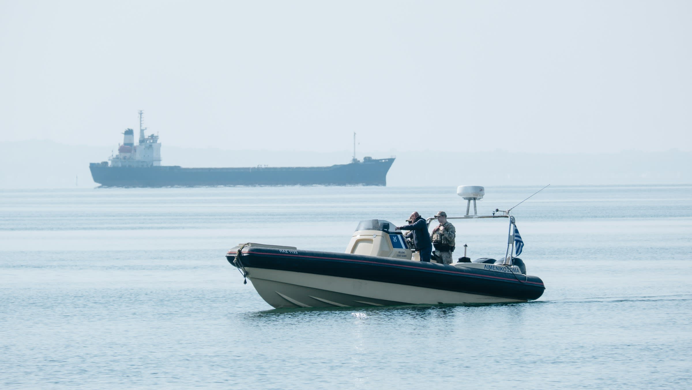 [Sample] 12 m fast patrol boat underway offshore
