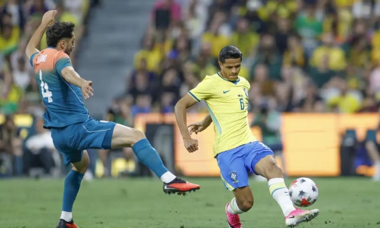 Seleção brasileira tem atuação apagada e busca empate diante da Austrália no fim