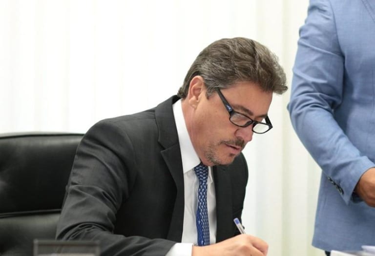 Wilder Morais foca em transporte e emprego para o Entorno de Goiás