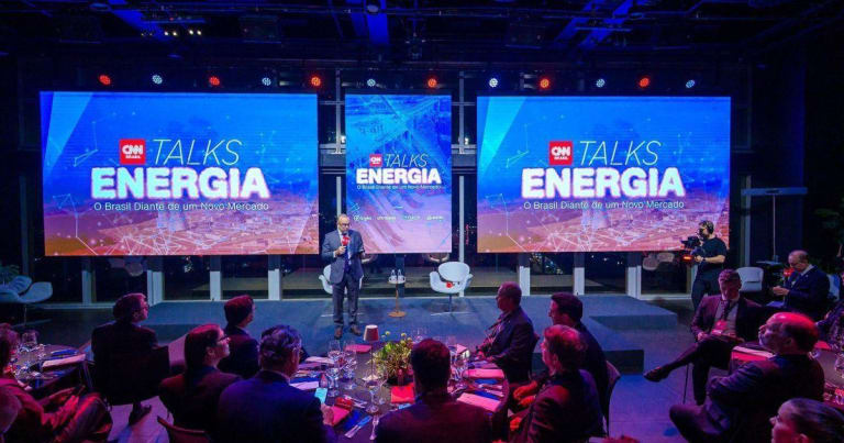 Especialistas debatem futuro do setor elétrico no evento CNN Talks Energia em São Paulo