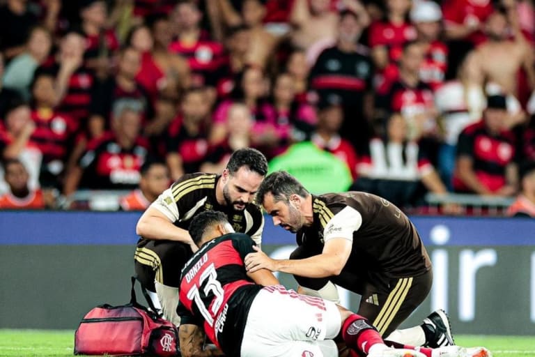 Flamengo denuncia arbitragem após Danilo sofrer nona fratura do elenco em 2026