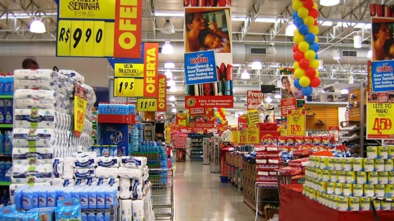 Supermercados superam restaurantes e lideram gastos com vale-refeição no Brasil