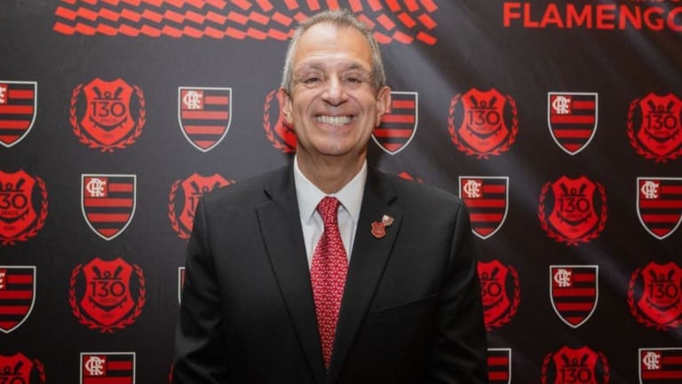 Flamengo é multado pela Conmebol por protesto em camisa