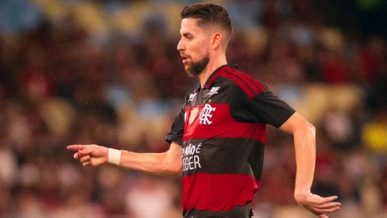 Bastidores do Flamengo em alerta com possível doping de volante