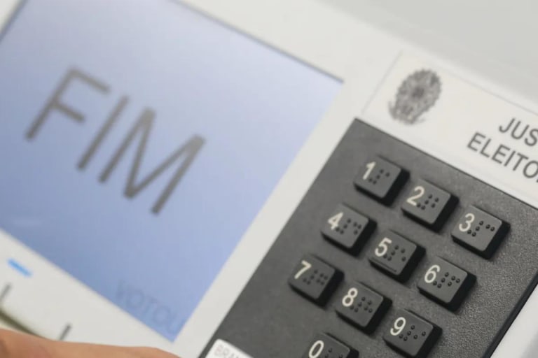 Distribuidoras reforçam operação nas eleições para enfrentar risco de temporais e ciclone