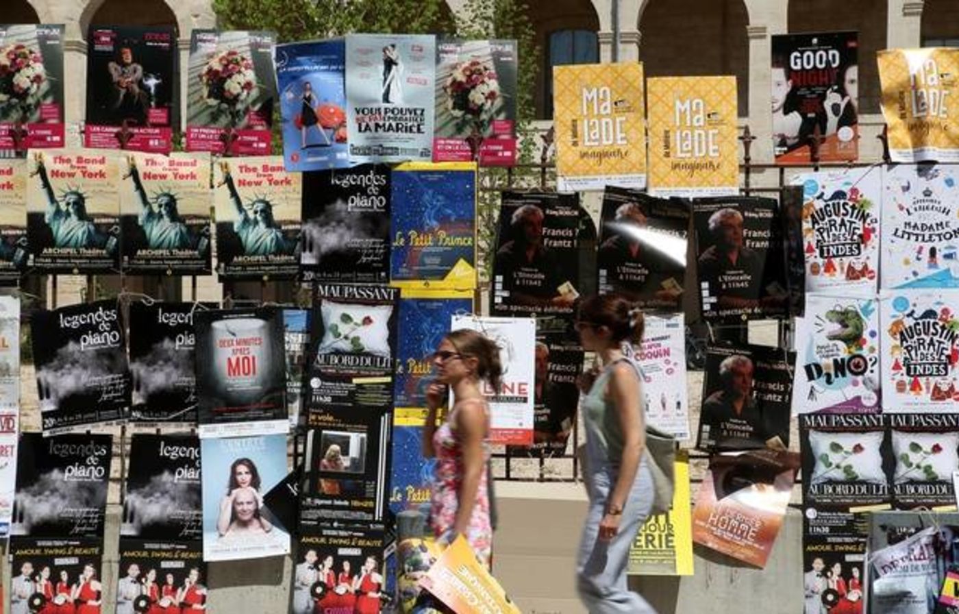 affiches du festival off d'Avignon