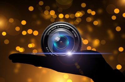 写真が趣味なら知っておきたい カメラマン12名 カメラが趣味の有名人6名 Zehitomo Journal 写真が趣味なら知っておきたい カメラマン12名 カメラが趣味の有名人6名 Zehitomo Journal