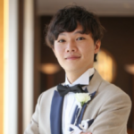 株式会社RevoComi