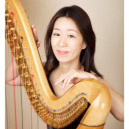 川崎かぐや(アサフ音楽院ハープ教室)