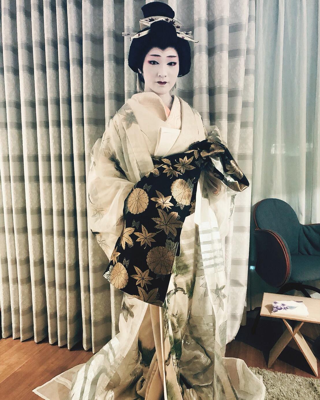 日本舞踊稽古場 花柳 喜衛文華 東京都中央区 ゼヒトモ 日本舞踊稽古場 花柳 喜衛文華 東京都中央区 ゼヒトモ