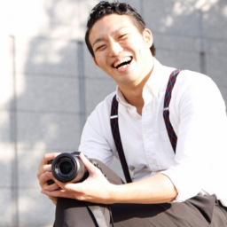 シュトウケイゴ