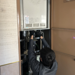 株式会社ライジング