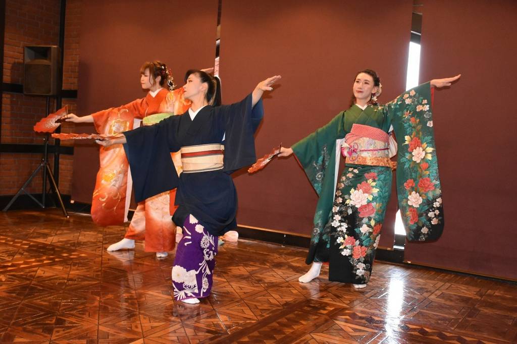 鳳條 ノ 会 | 東京都目黒区 | 日本舞踊(日舞)レッスン | ゼヒトモ
